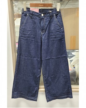 韓國直送VIKINI紐扣八分直筒牛仔褲-600139-全店新品,買滿$800即減$200輸入優惠碼(SS-200)